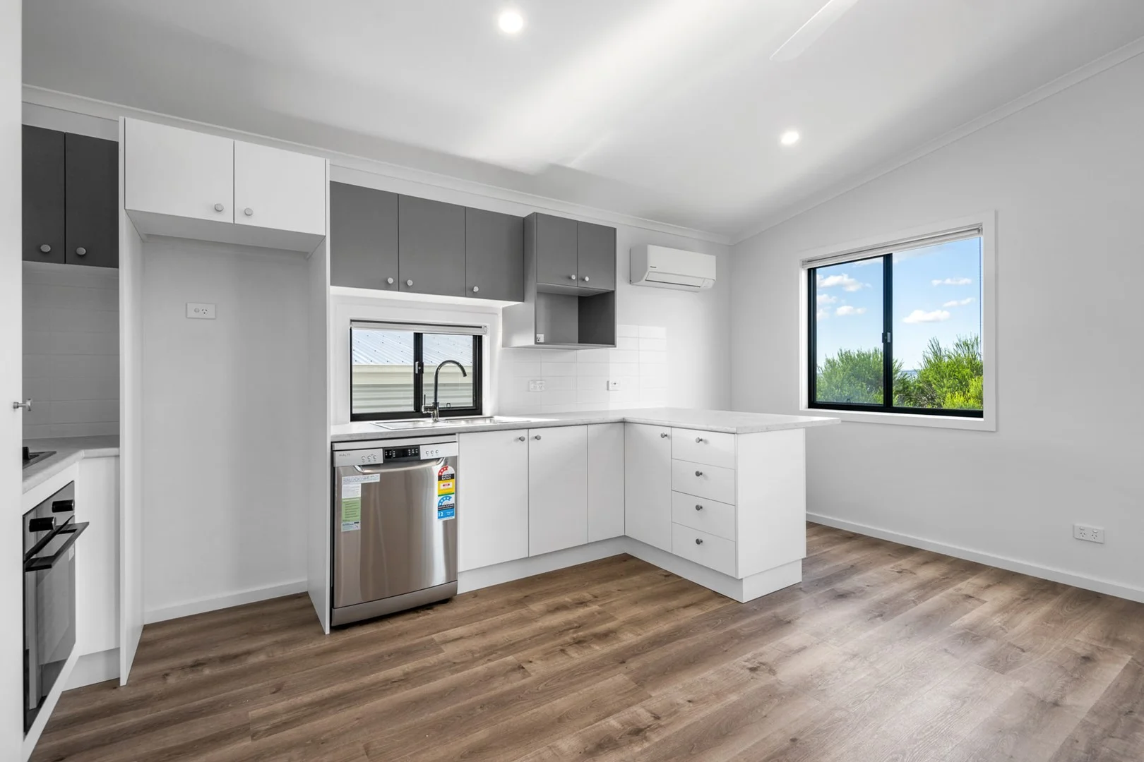 Additional image 2 of 106/300 Clifton Avenue, Leopold VIC 3224