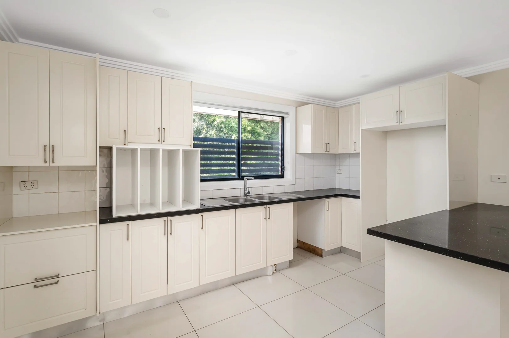 Additional image 10 of 7 Limpopo Crescent, Seven Hills NSW 2147