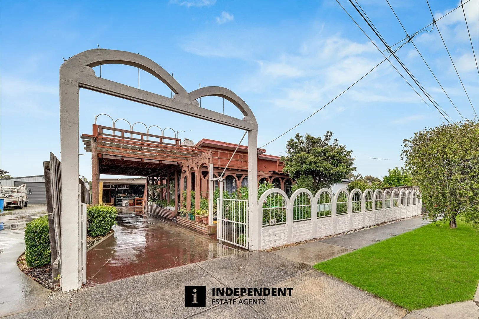 124 SOUTH GIPPSLAND HIGHWAY, Tooradin VIC 3980