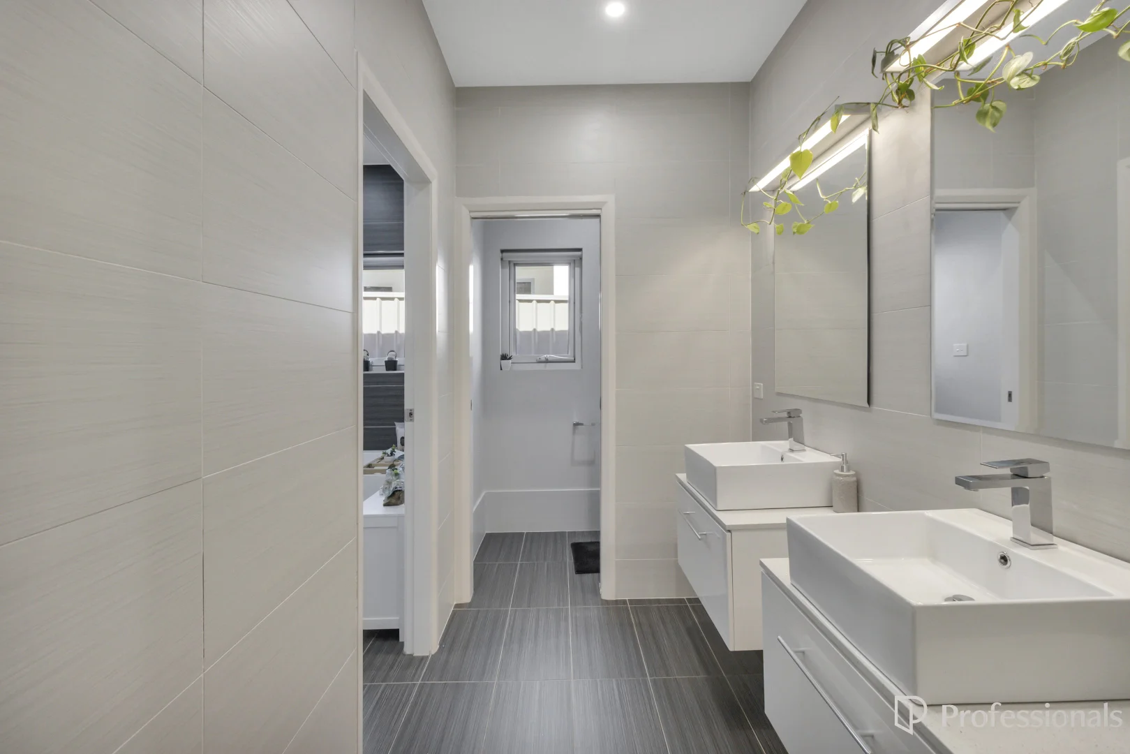 Additional image 13 of 29 Plunkett Drive, Lake Albert NSW 2650