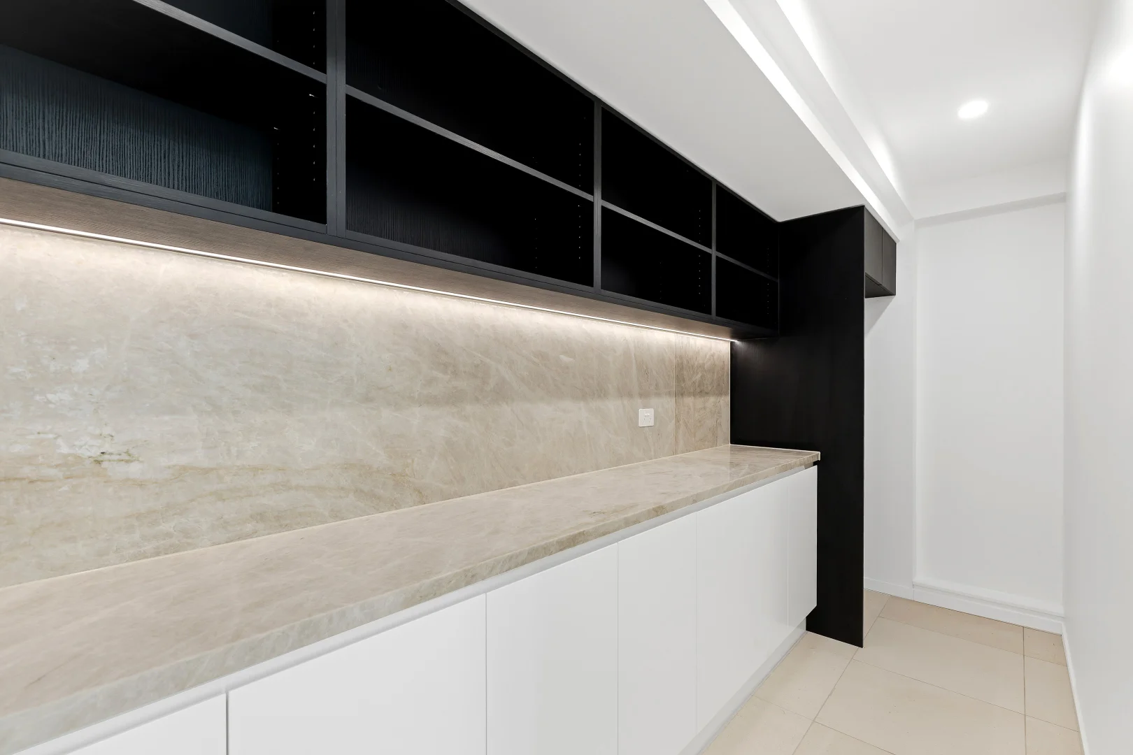 Additional image 12 of 70 Admiralty Drive, Paradise Waters QLD 4217