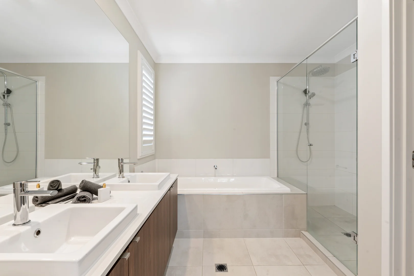 Additional image 16 of 60 Greenview Circuit, Arundel QLD 4214