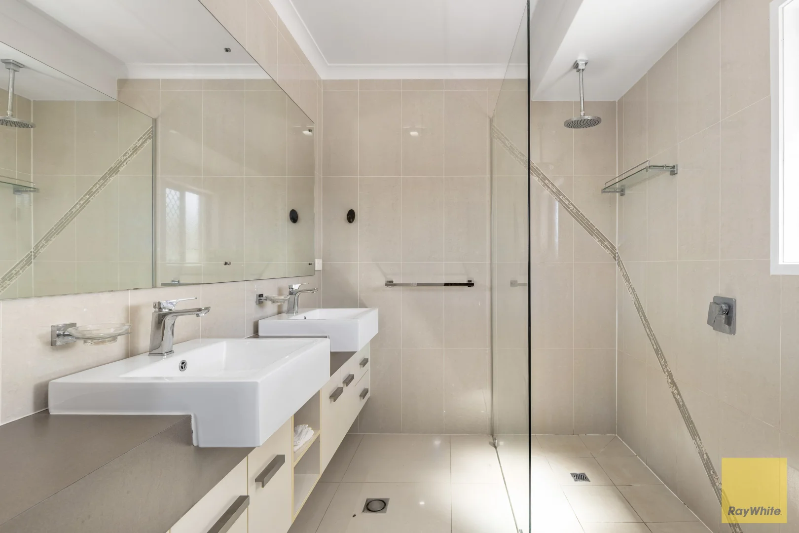 Additional image 12 of 18 Berthun Street, Emerald QLD 4720