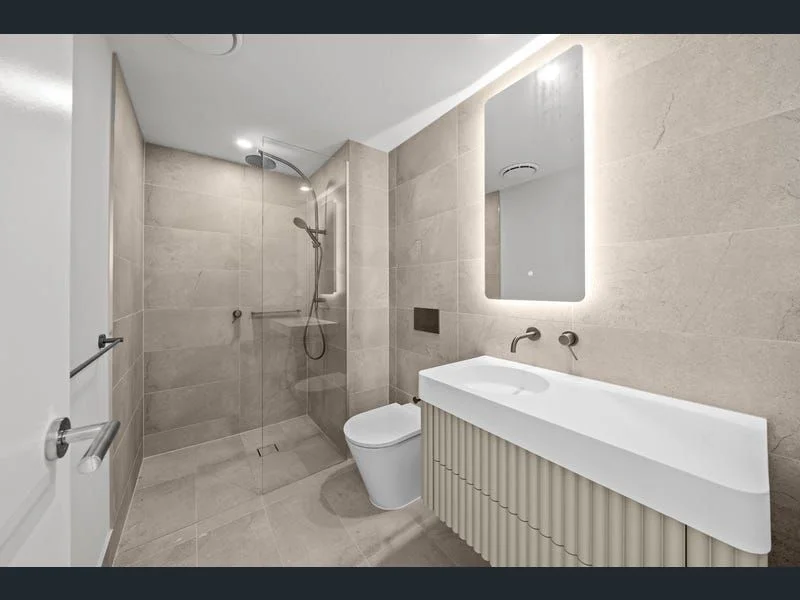 Additional image 7 of Hope Island QLD 4212