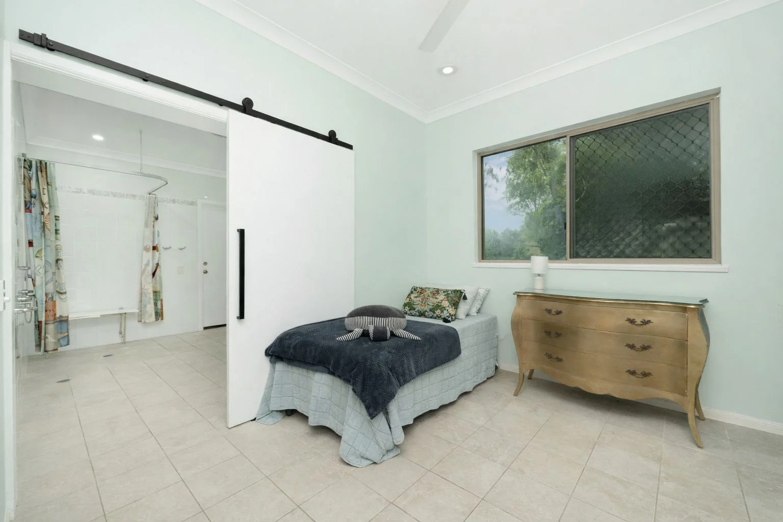 Additional image 19 of 13 Hastings Street, Mount Louisa QLD 4814