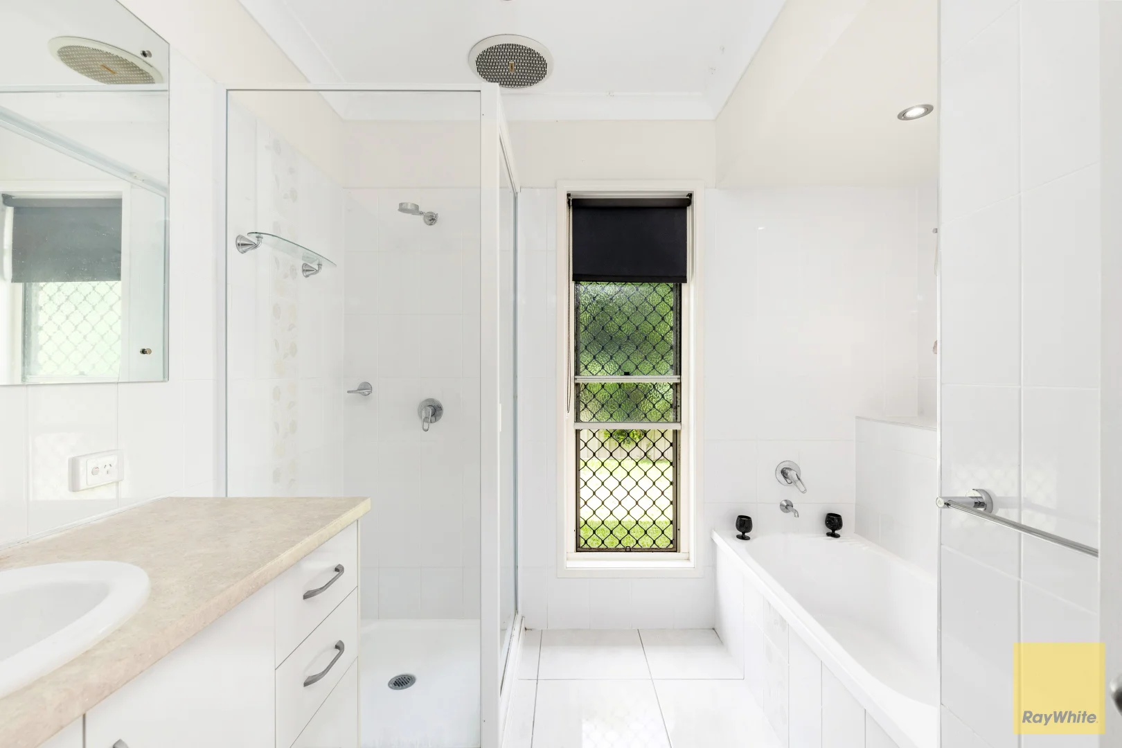 Additional image 12 of 9 Canterbury Road, Emerald QLD 4720