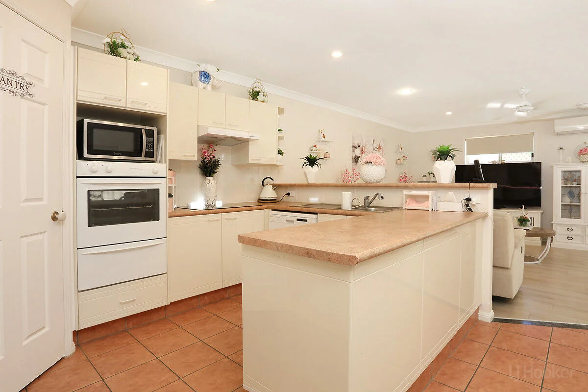 Additional image 12 of 1/27 Eider Avenue, Paradise Point QLD 4216