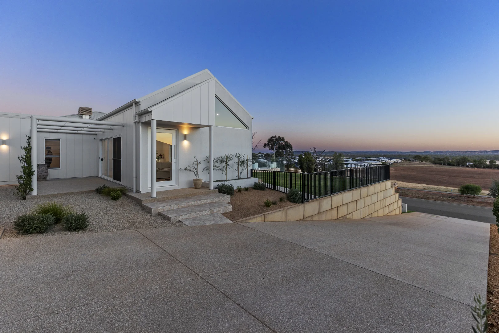 252 Muttama Parade, Gobbagombalin NSW 2650