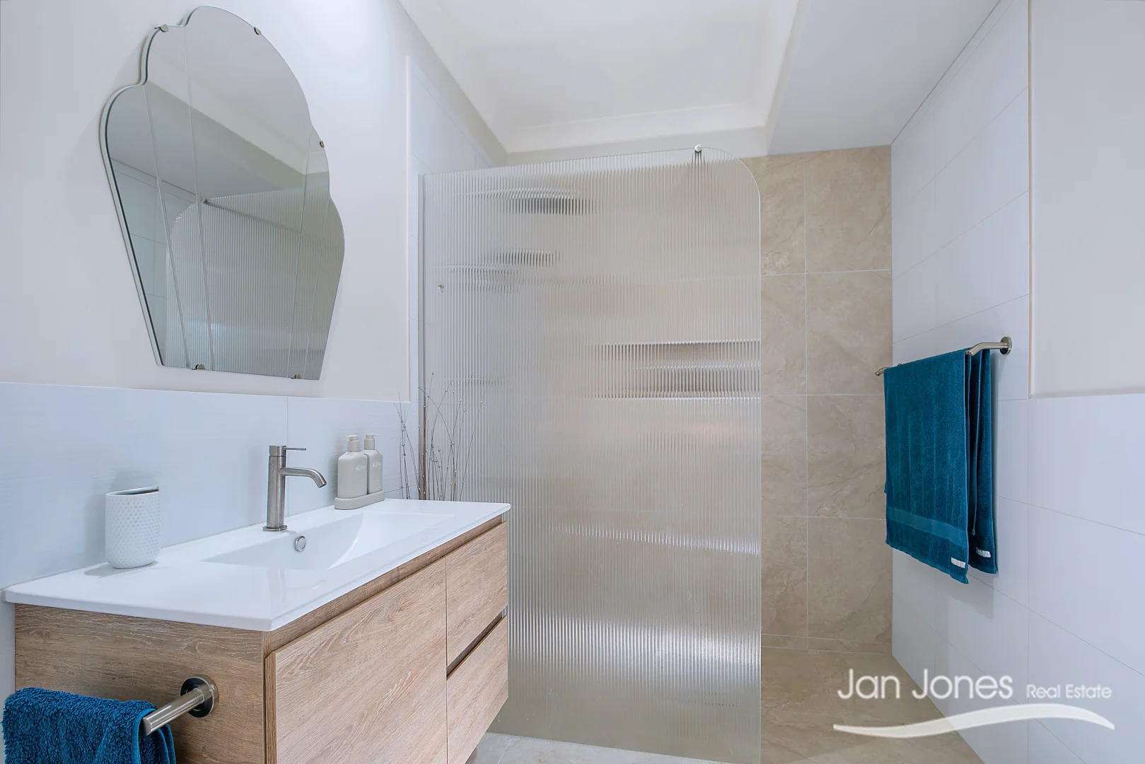 Additional image 17 of 14 Lazzarini Pl, Deception Bay QLD 4508