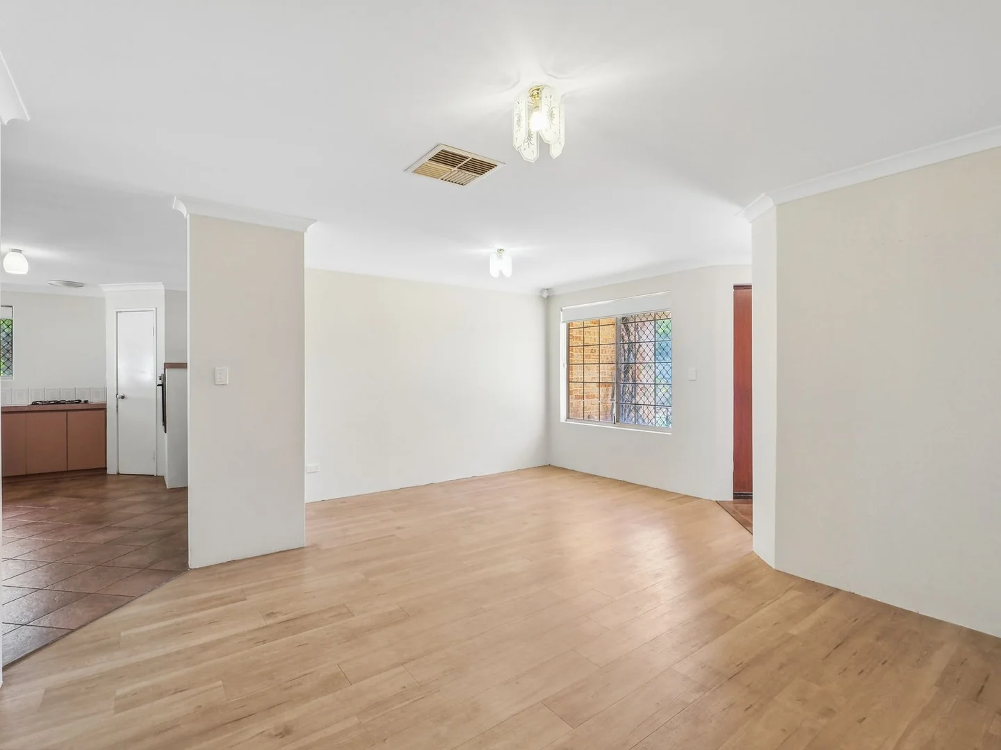 Additional image 4 of 39 Holmesdale Road, Woodbridge WA 6056