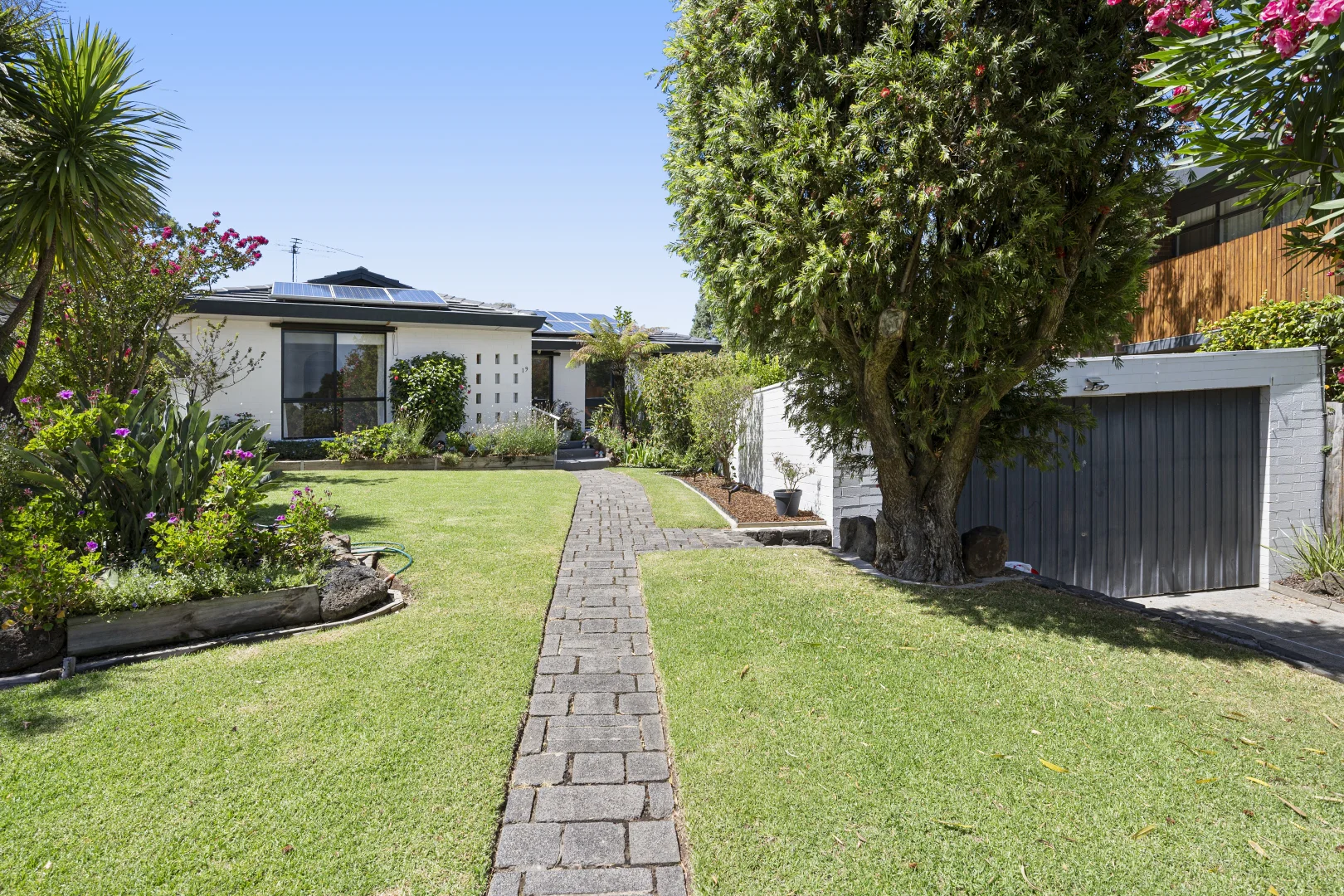 Additional image 16 of 19 Tangari Court, Greensborough VIC 3088
