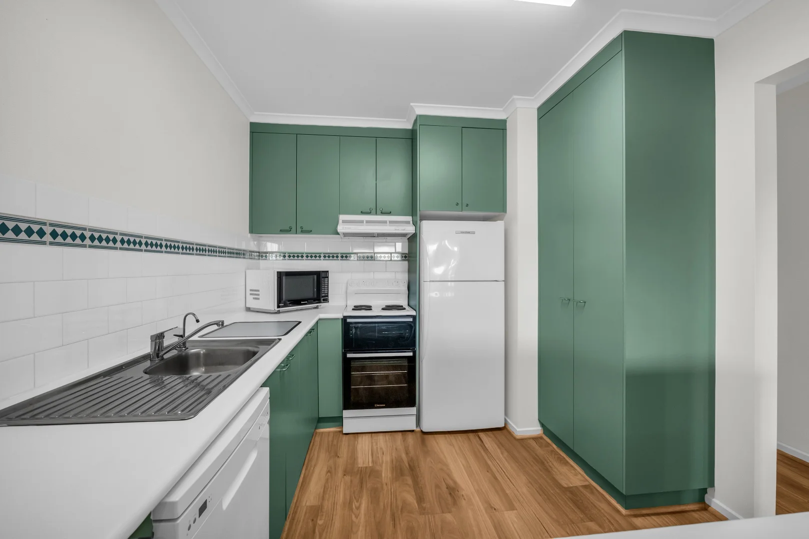 Additional image 5 of 17/10-16 Marine Parade, Merimbula NSW 2548