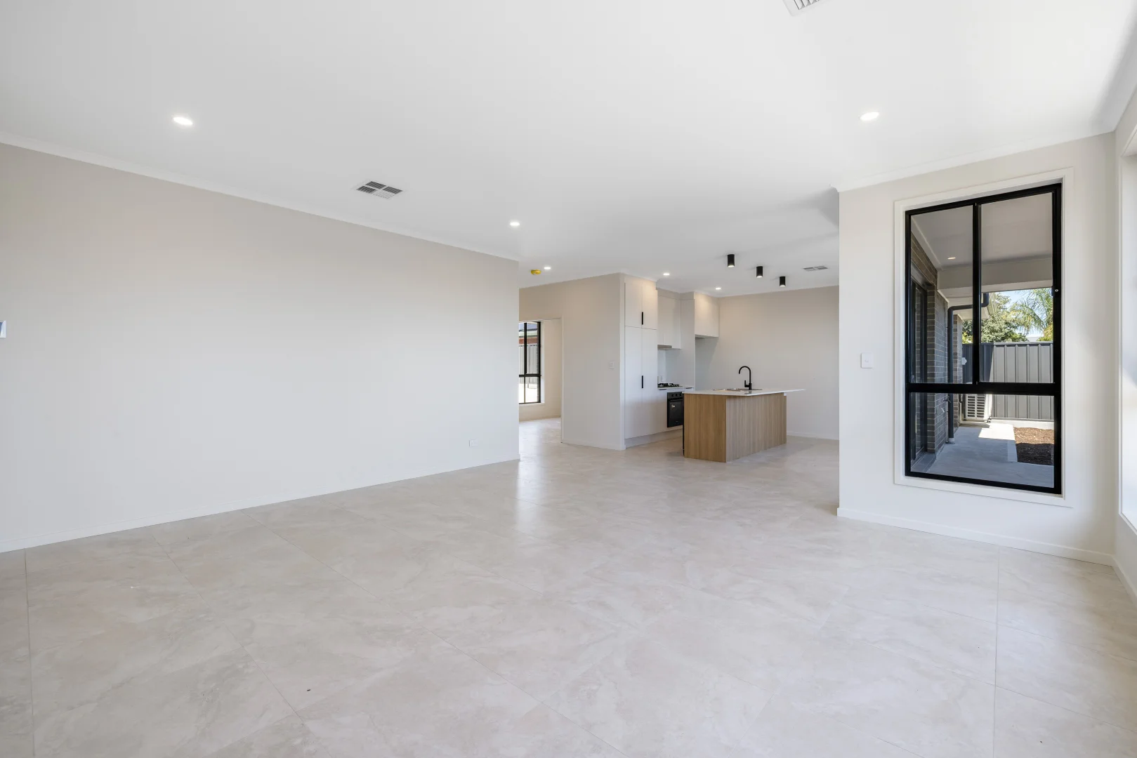 Additional image 5 of 116A Bridge Road, Pooraka SA 5095