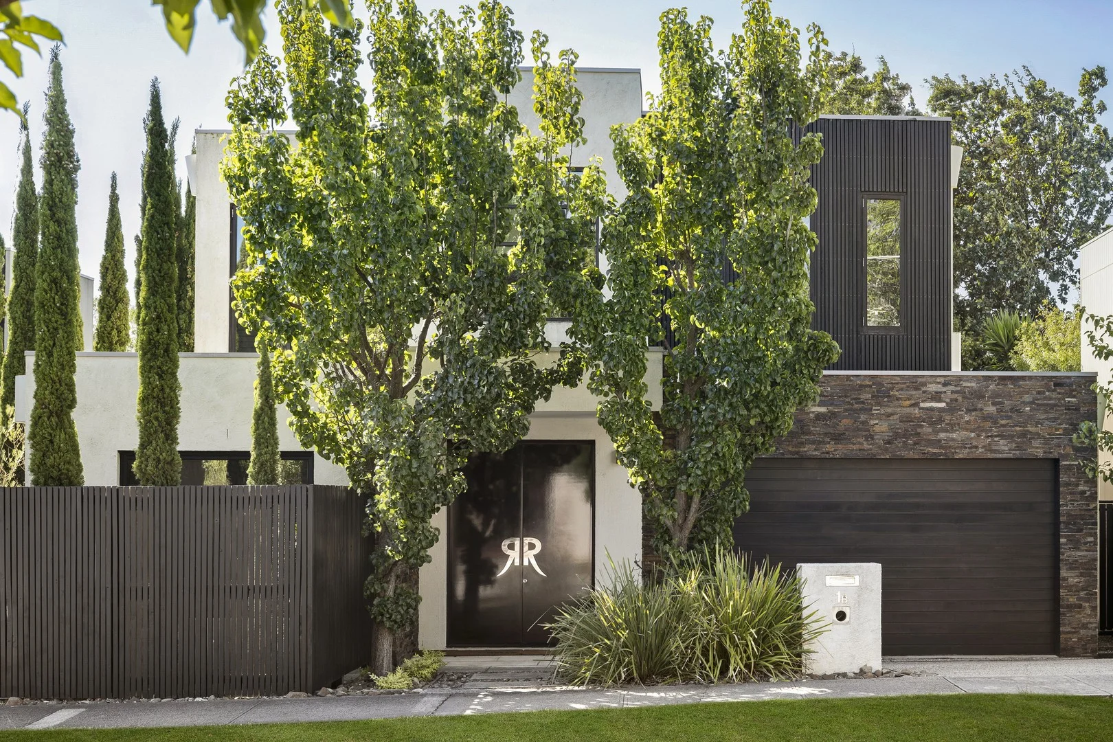 1B Mccomb Boulevard, Frankston South VIC 3199