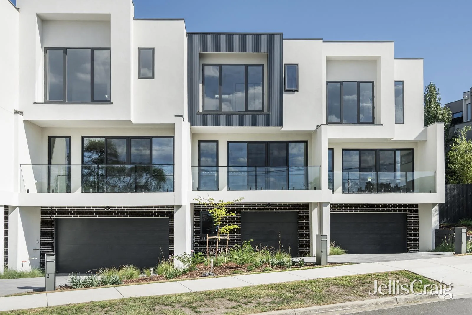 3/3 Thiele Street, Doncaster VIC 3108