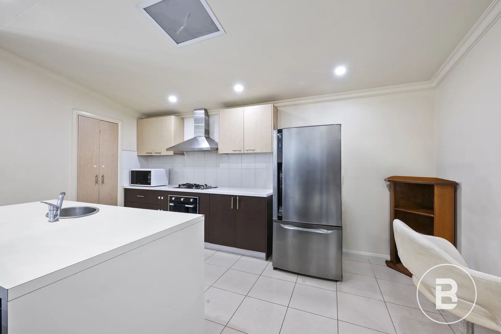 Additional image 4 of 208 Doveton Crescent, Soldiers Hill VIC 3350