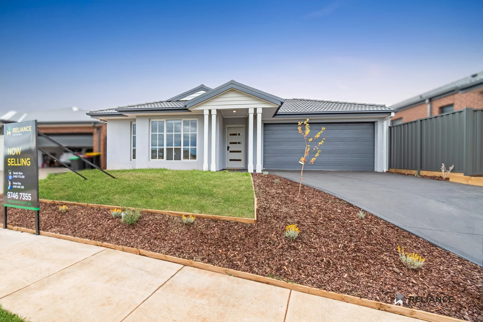 14 Uplands Crescent, Melton South VIC 3338