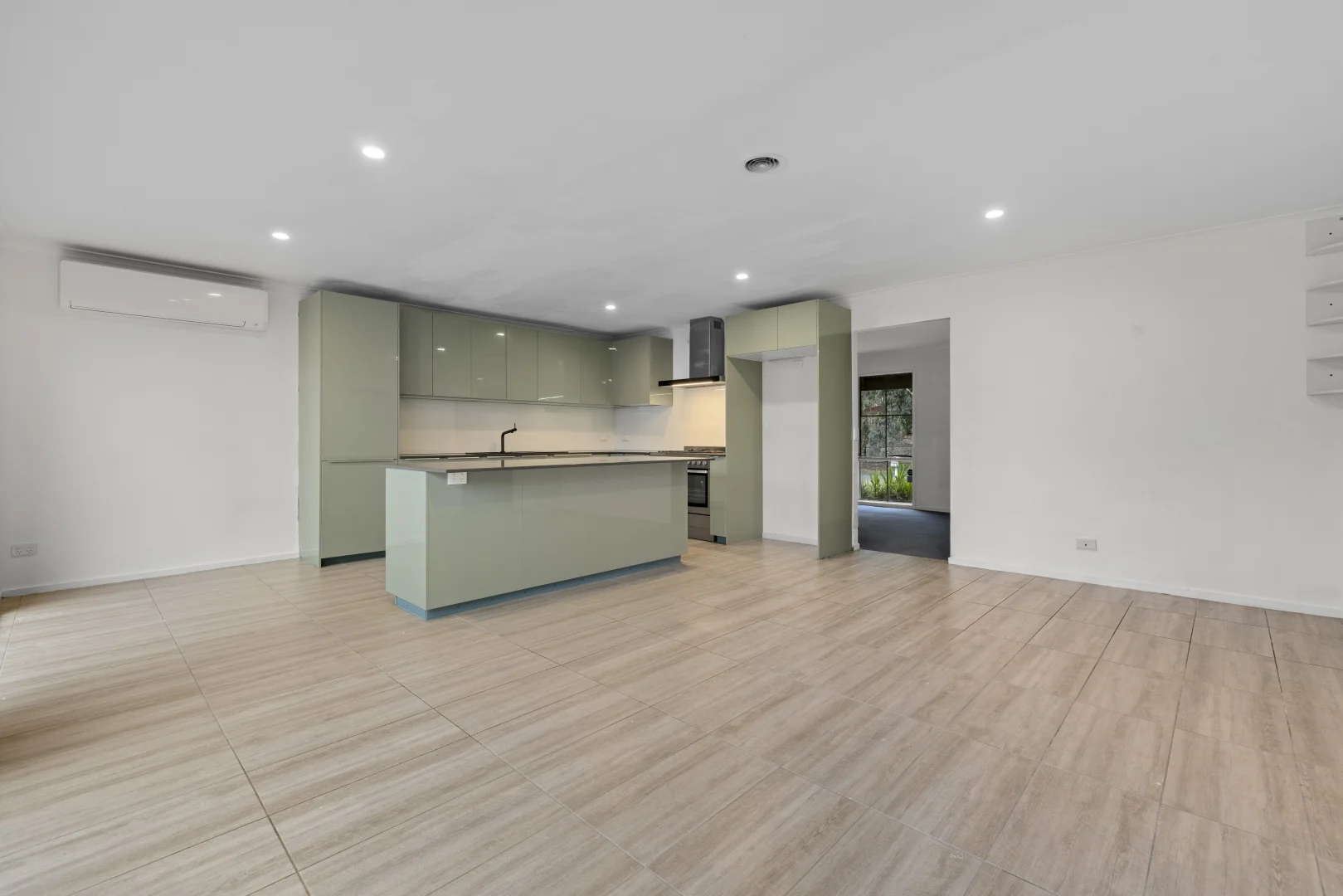 Additional image 6 of 2 Anidala Place, Cranbourne West VIC 3977