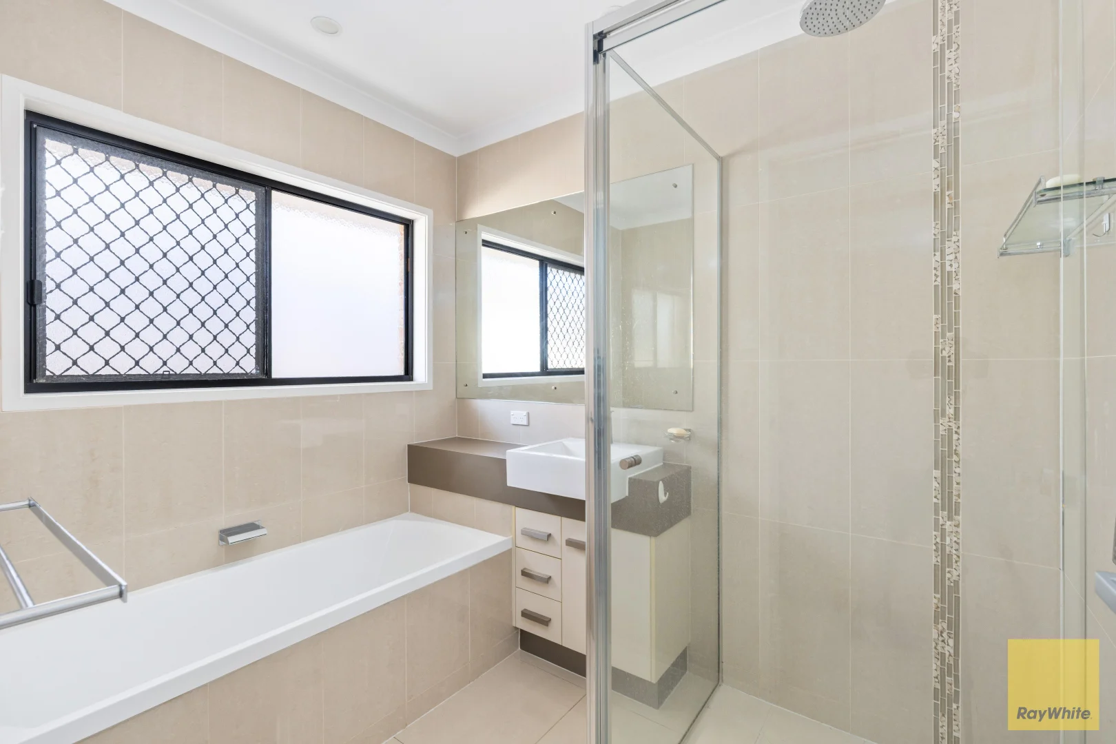 Additional image 16 of 18 Berthun Street, Emerald QLD 4720