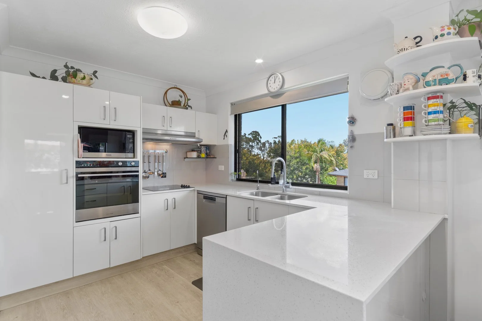 Additional image 6 of 6/57 Milton Avenue, Paradise Point QLD 4216