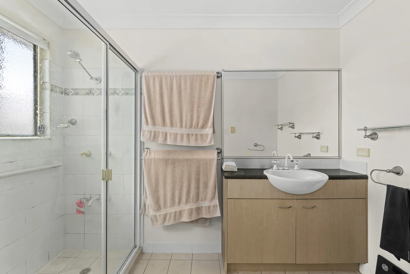 Additional image 9 of Sandgate QLD 4017