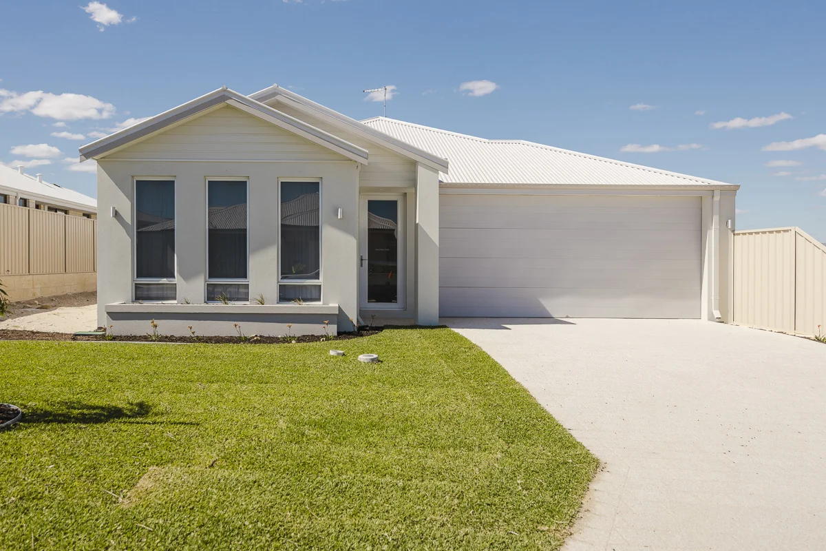 13 Damsel Way, Two Rocks WA 6037