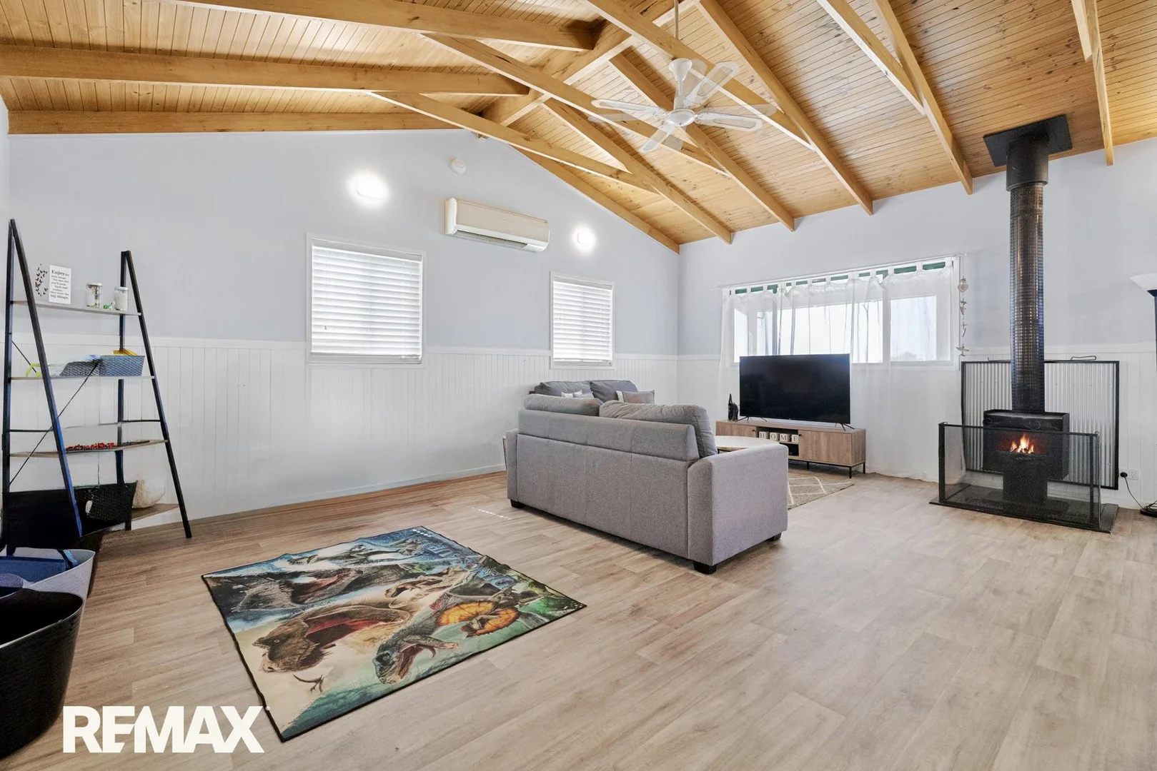 Additional image 3 of 19 Outlook Avenue, Lakes Entrance VIC 3909