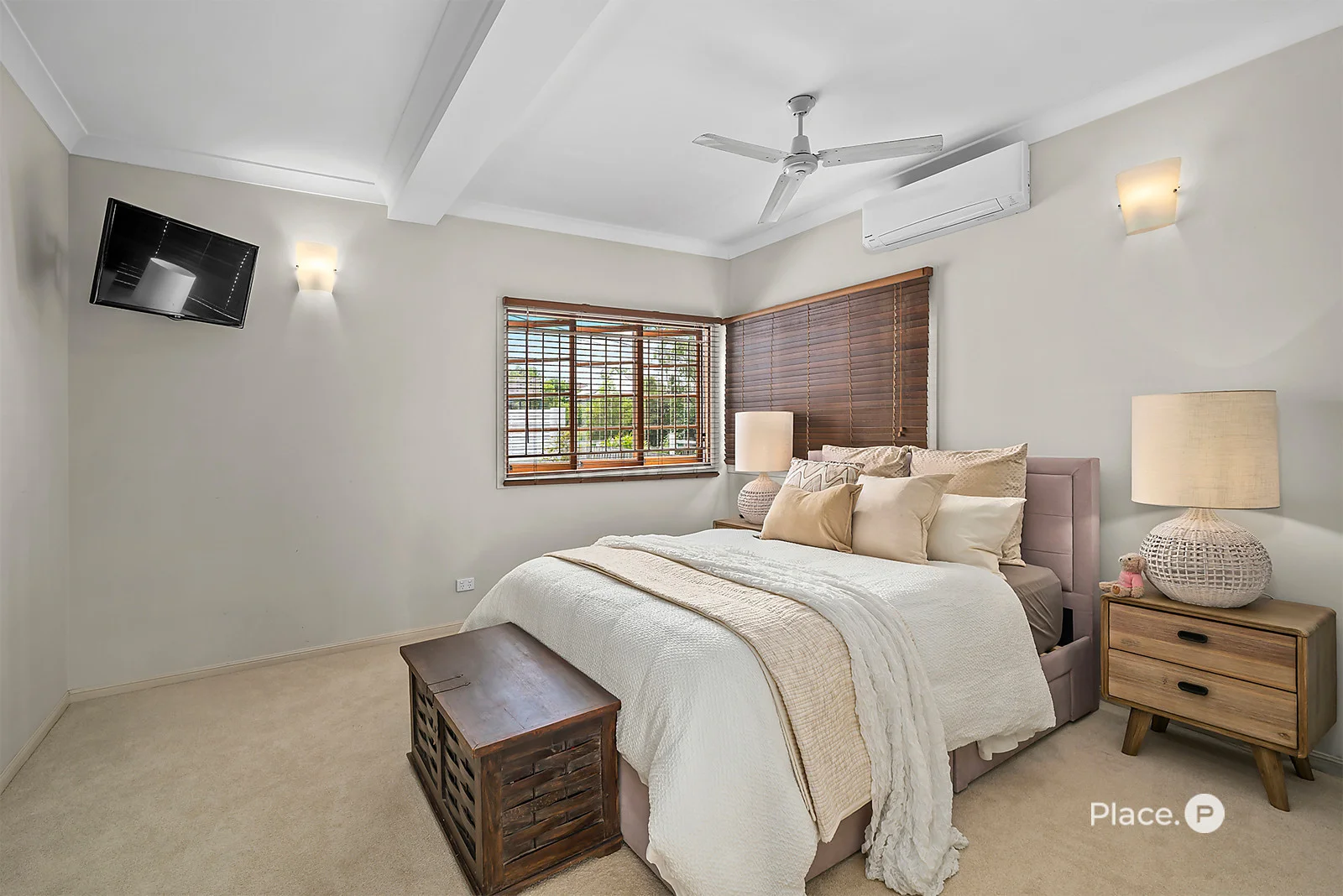 Additional image 7 of 1 Gibson Crescent, Holland Park QLD 4121