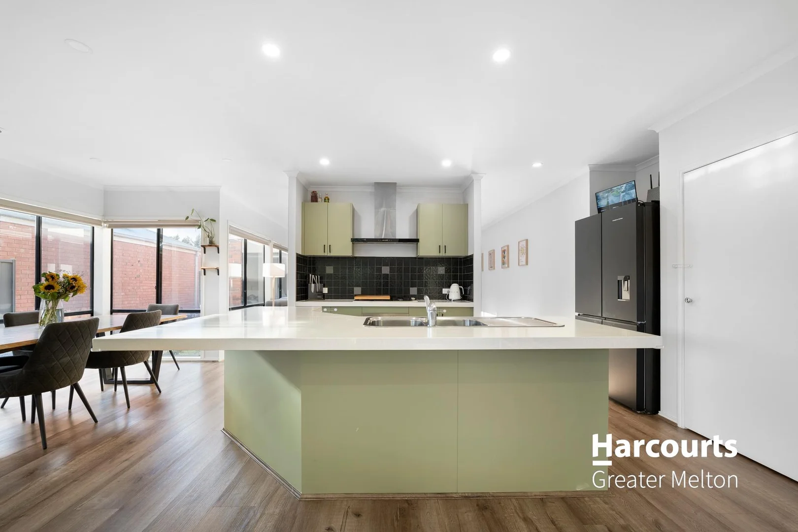 Additional image 5 of 17 Dickerson Way, Caroline Springs VIC 3023