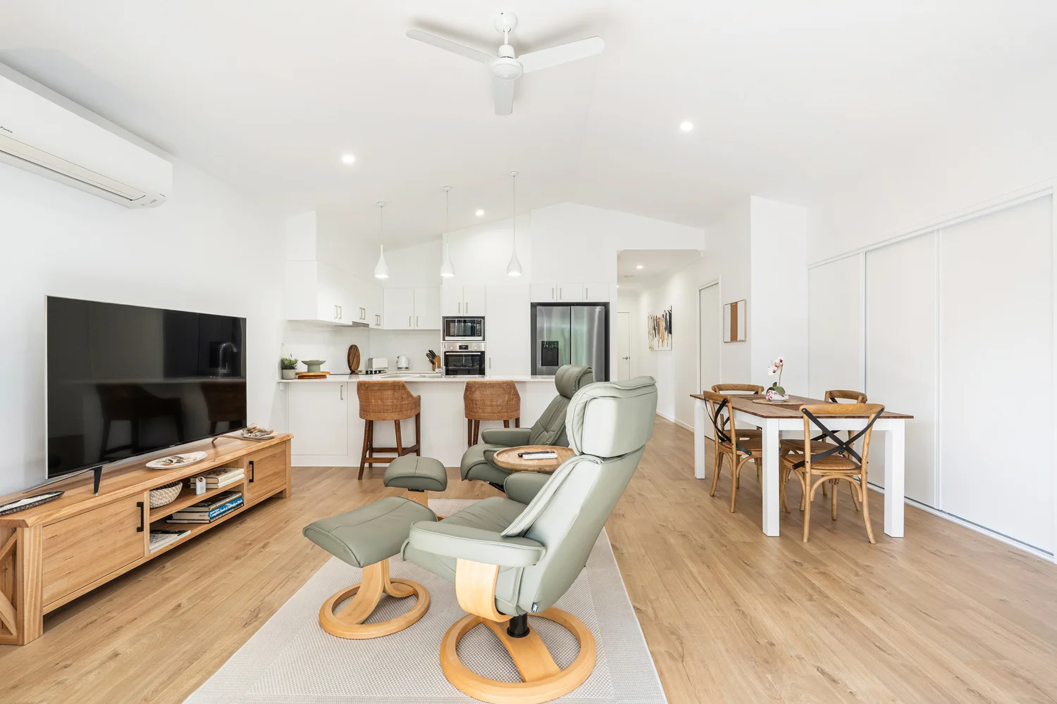 Additional image 3 of 329/2-20 Island View Drive, Urangan QLD 4655