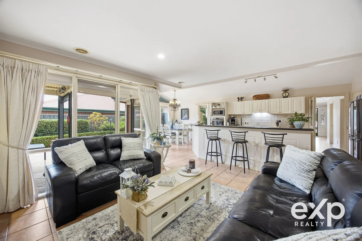 Additional image 14 of 21 Whernside Court, Mooroolbark VIC 3138