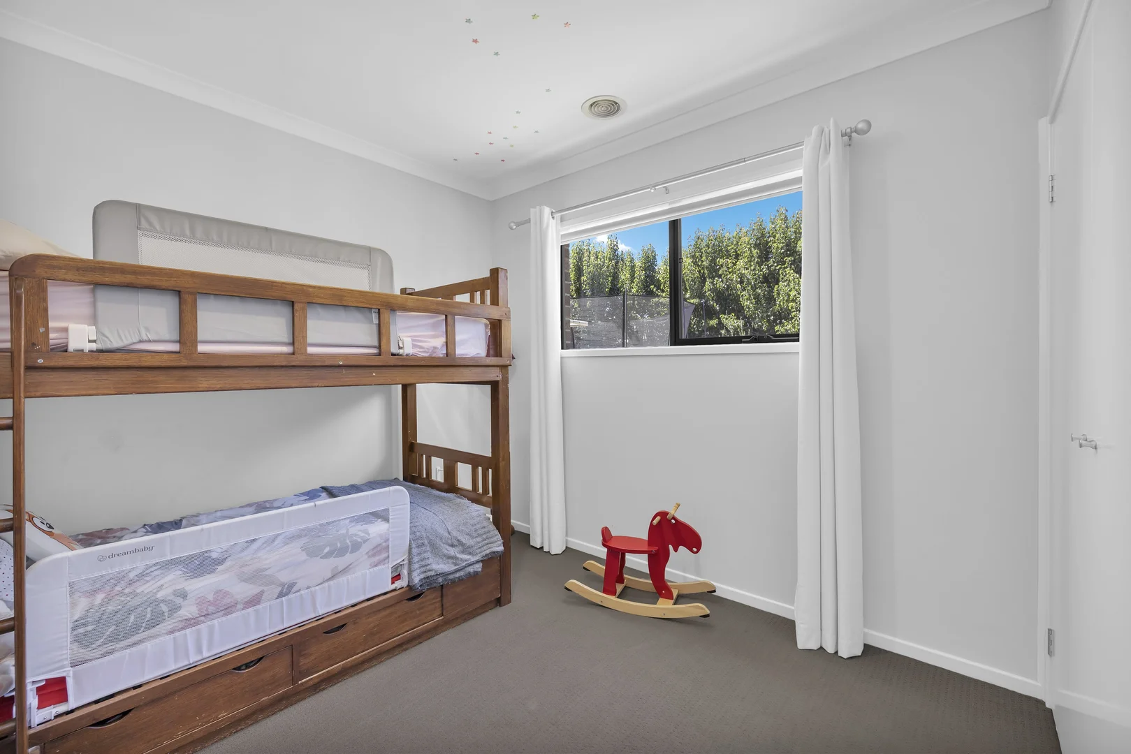 Additional image 9 of 5 Warwick Way, Drouin VIC 3818