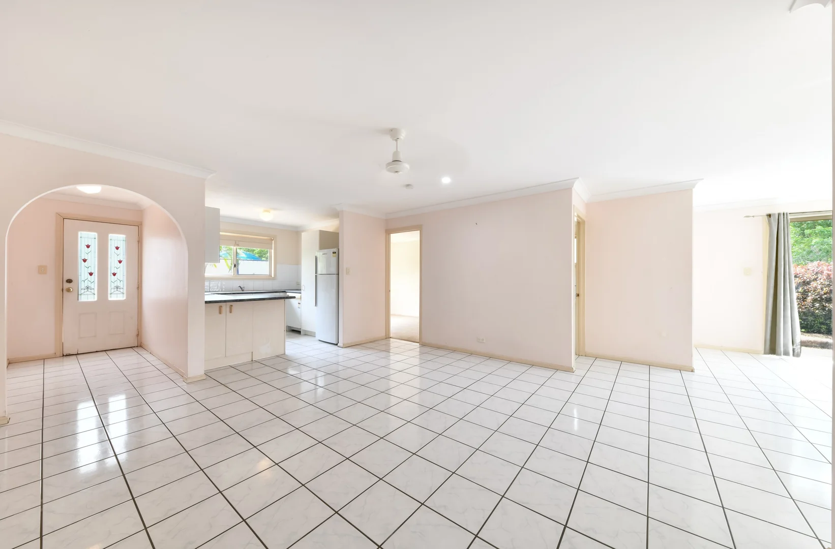 Additional image 5 of 2/23 Marine Parade, Laguna Quays QLD 4800