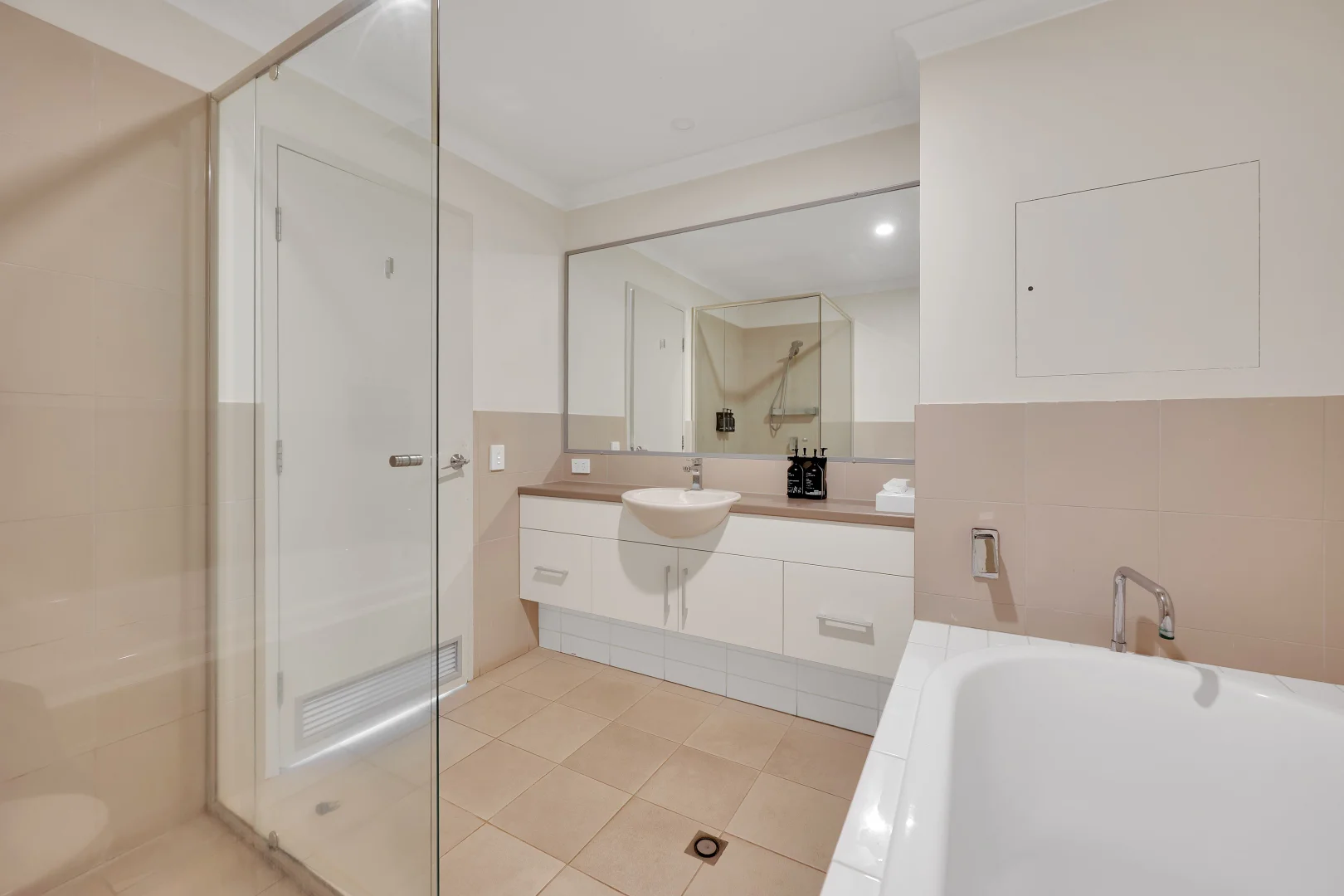 Additional image 10 of 12/219 Foreshore Drive, Geraldton WA 6530