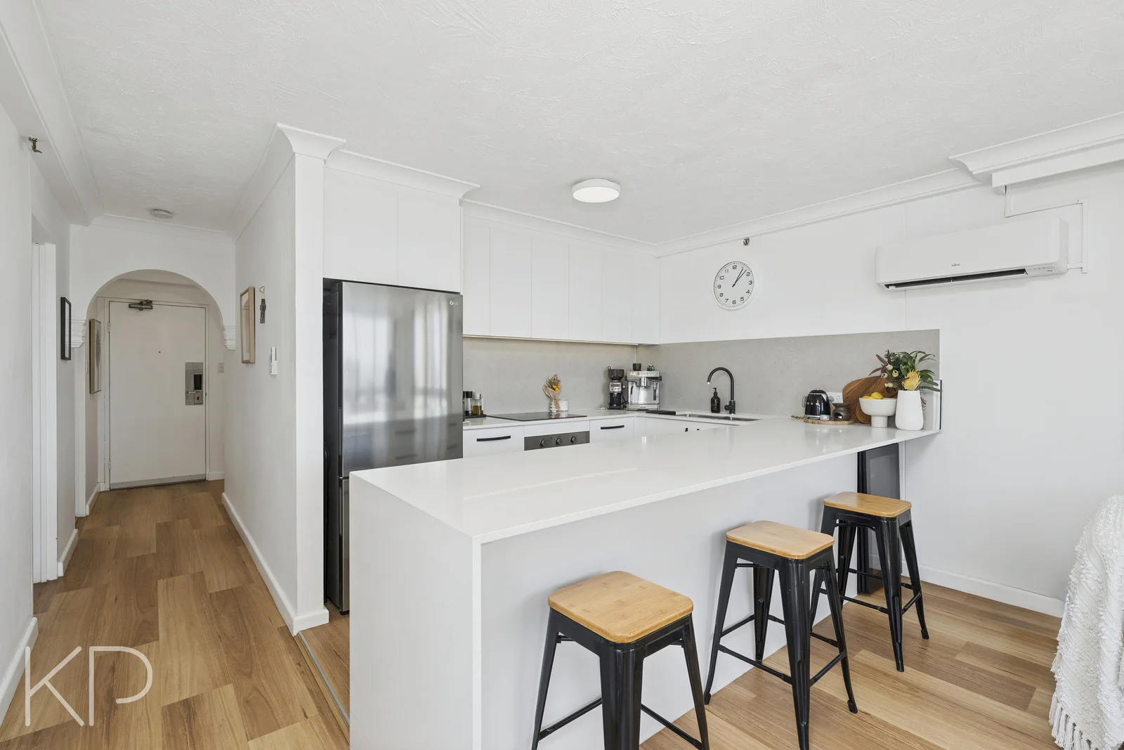 Additional image 3 of 1009/18 Hanlan Street, Surfers Paradise QLD 4217