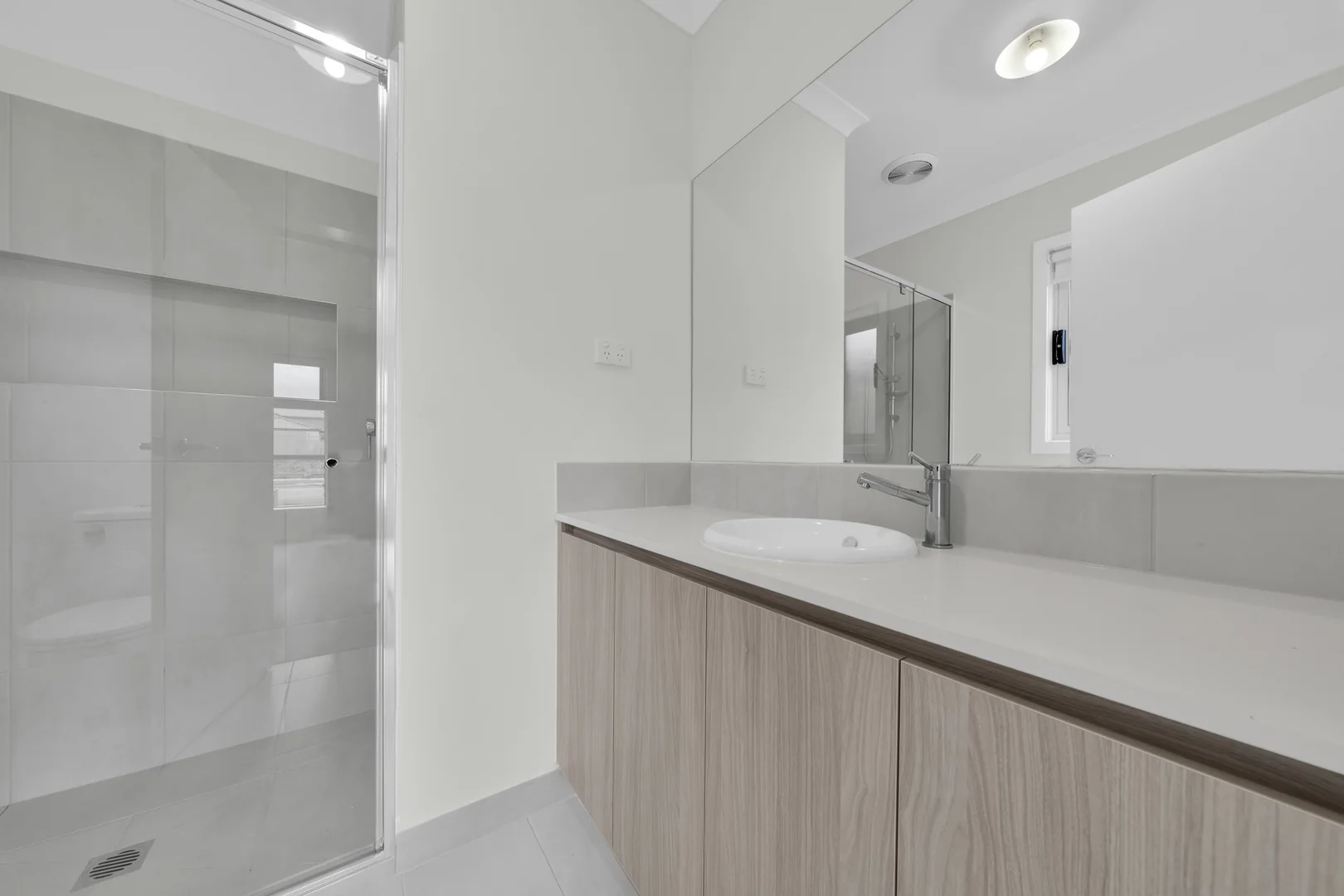 Additional image 2 of 20 Birmingham Road, Cranbourne East VIC 3977