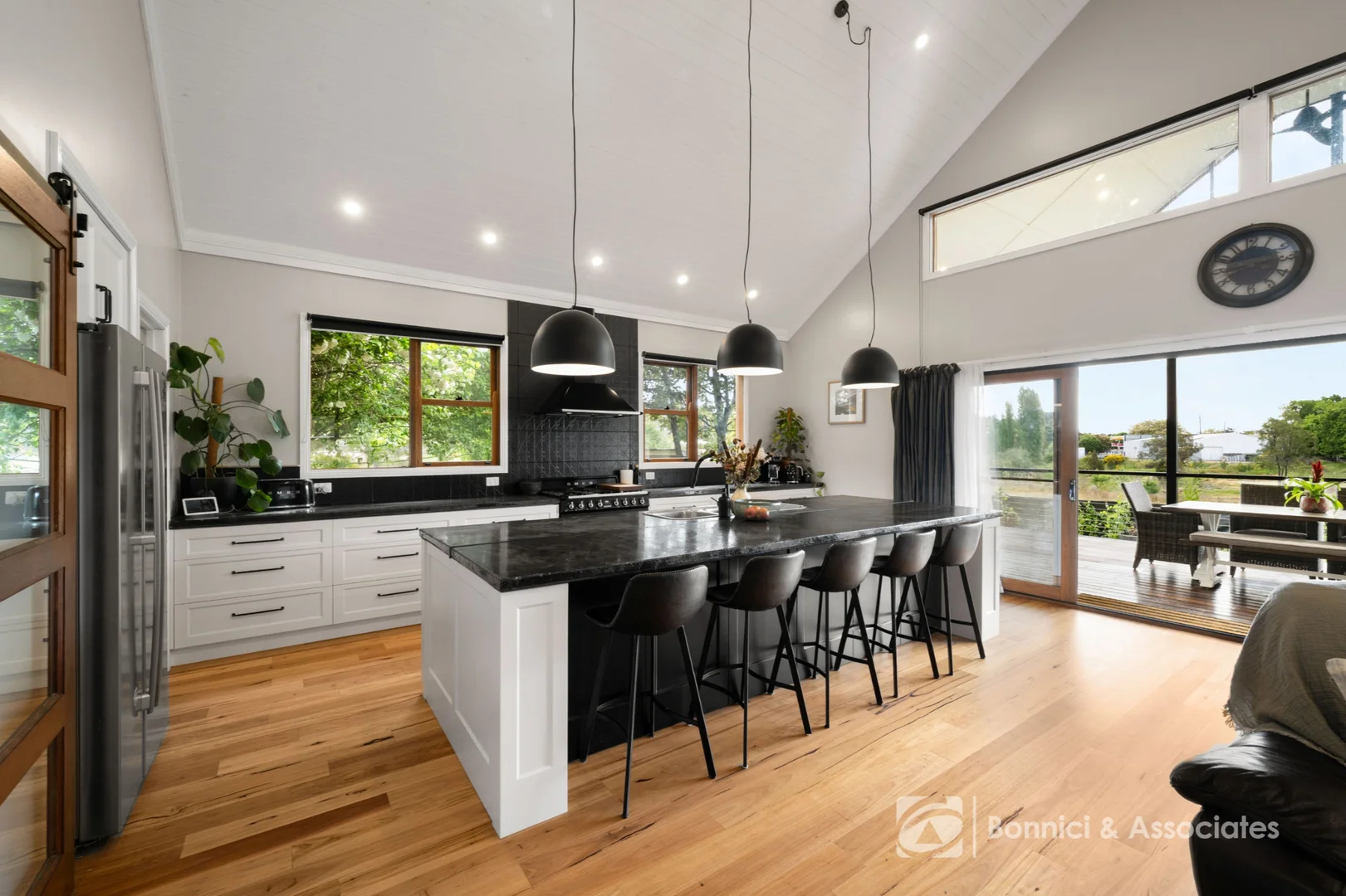 Additional image 2 of 18 John Street, Beechworth VIC 3747