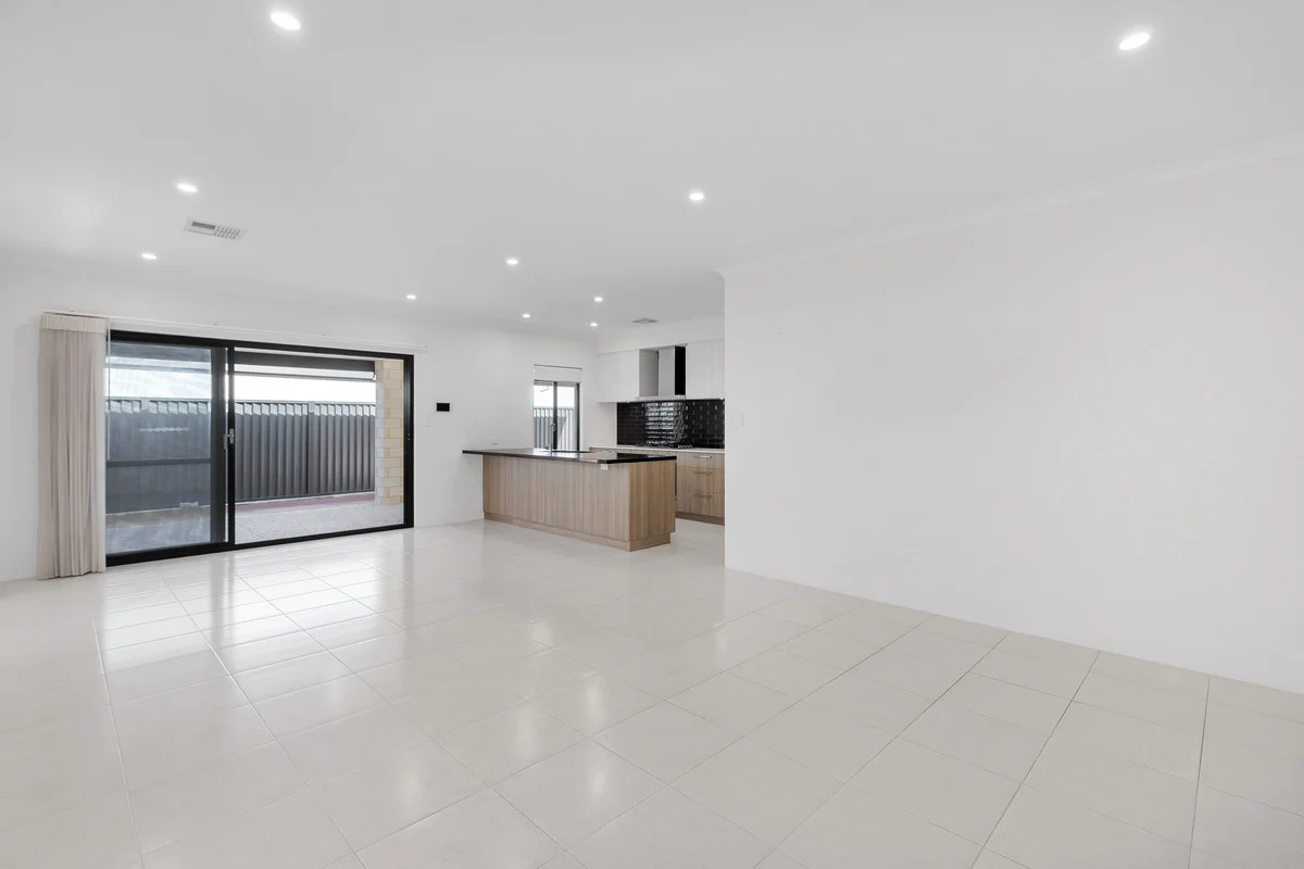 Additional image 11 of 22 Alabaster Approach, Jindalee WA 6036