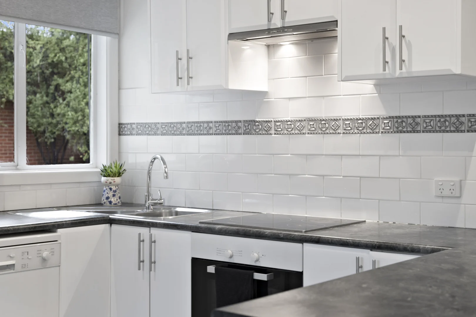 Additional image 9 of 472 Bluff Road, Hampton VIC 3188