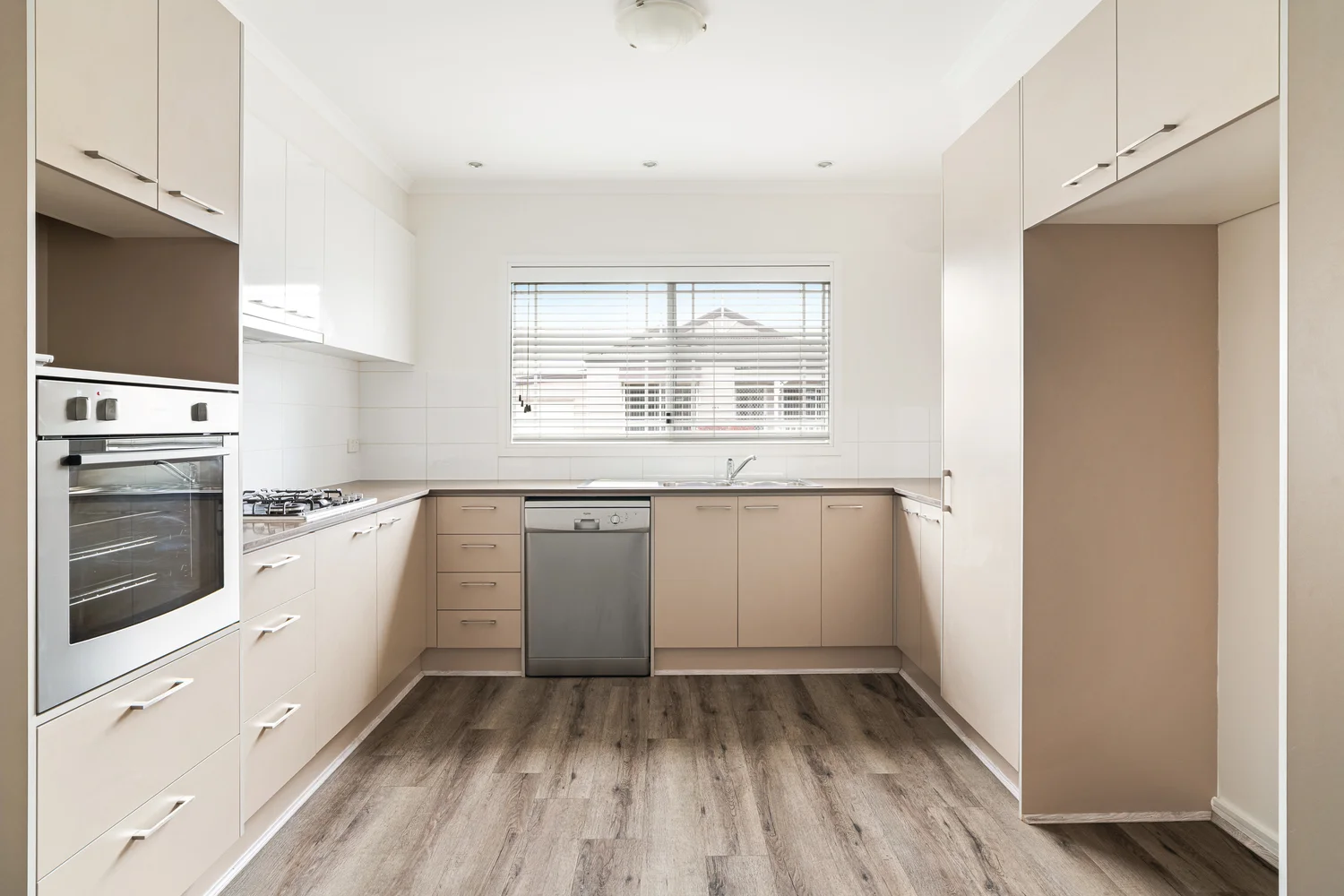 Additional image 4 of 184/45 Annabella Street, Cranbourne East VIC 3977
