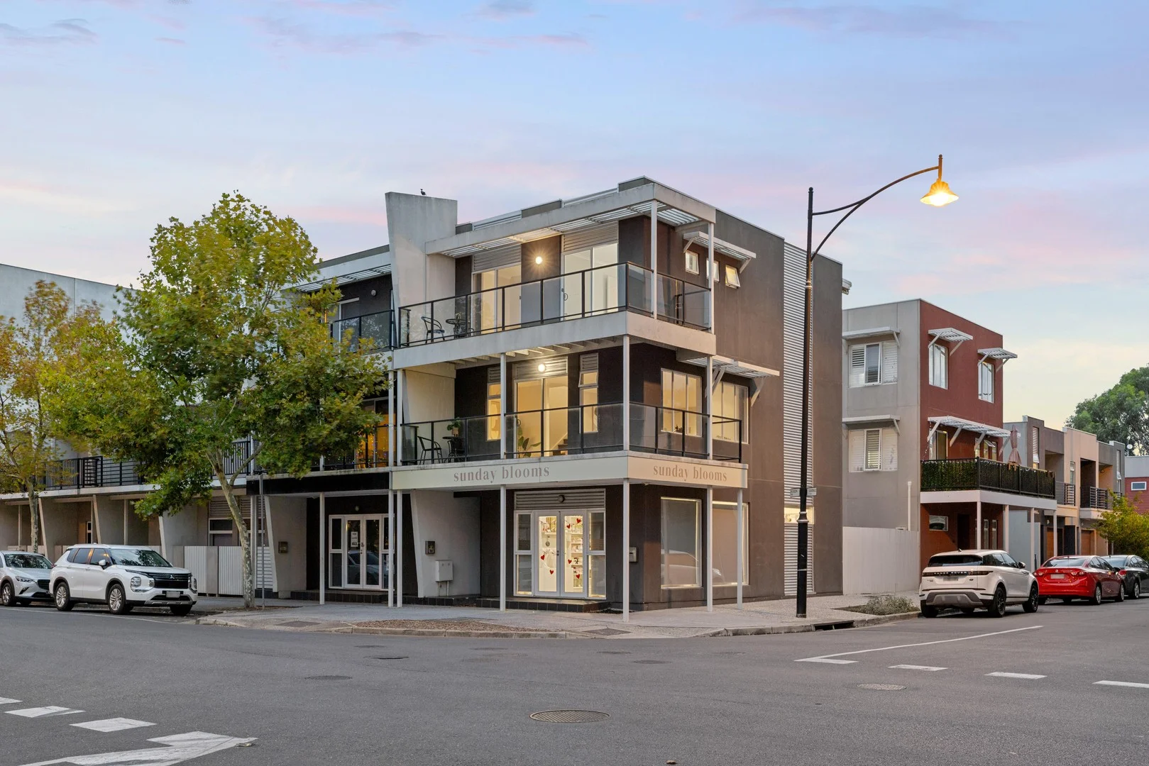 16/2 Euston Walk, Mawson Lakes SA 5095