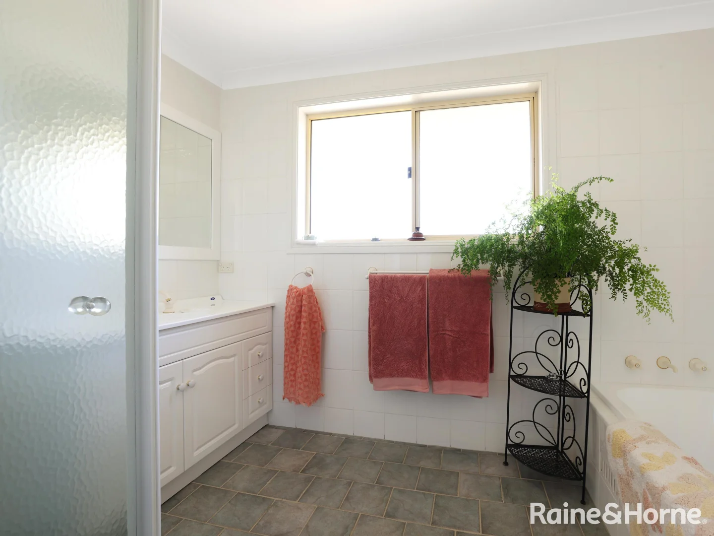 Additional image 21 of 8 Maple Close, Kelso NSW 2795