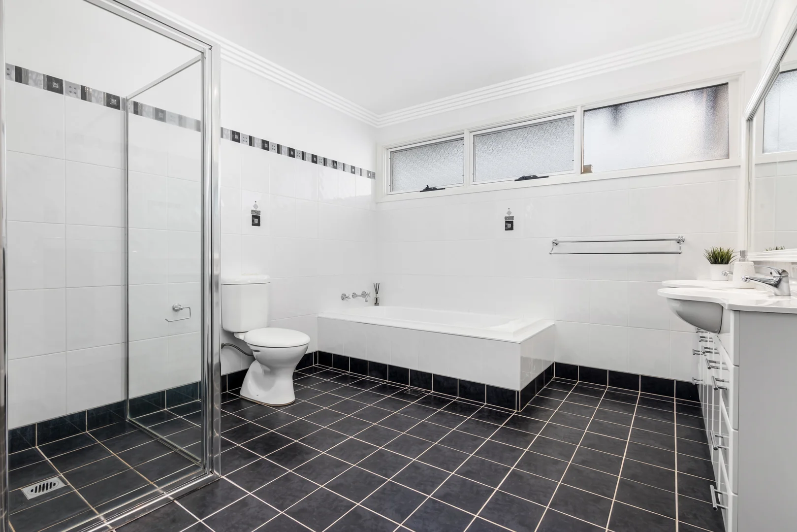 Additional image 12 of 69-77 Mayo Road, Llandilo NSW 2747