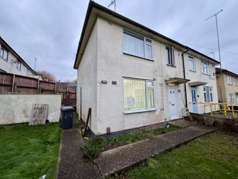Beaumont Leys Lane, Leicester LE4