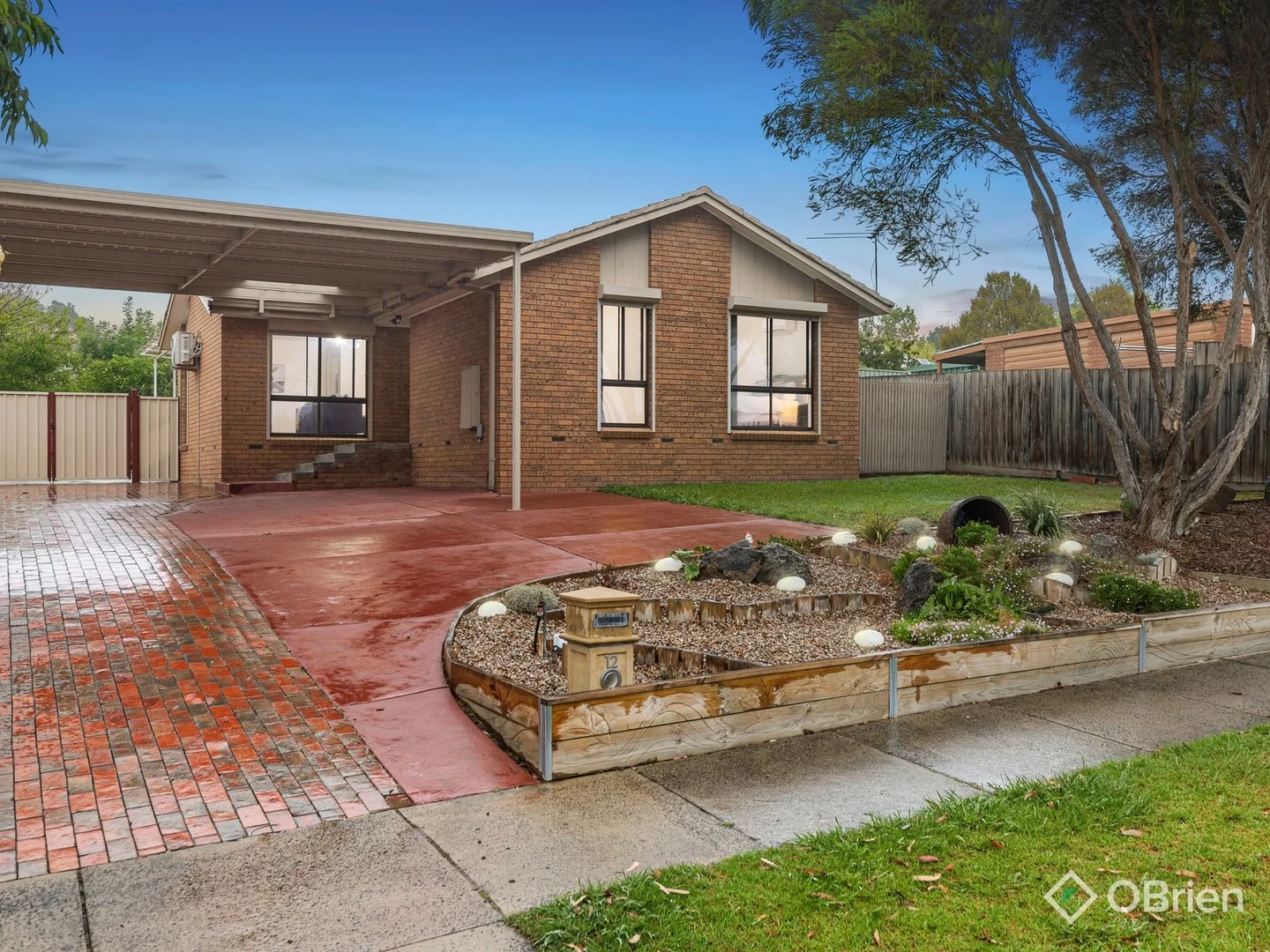 12 Eildon Parade, Rowville VIC 3178