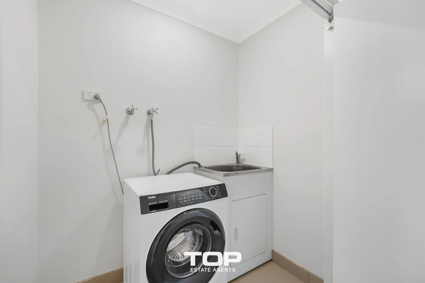 Additional image 18 of 17/10 Mickleham Drive, Cranbourne North VIC 3977