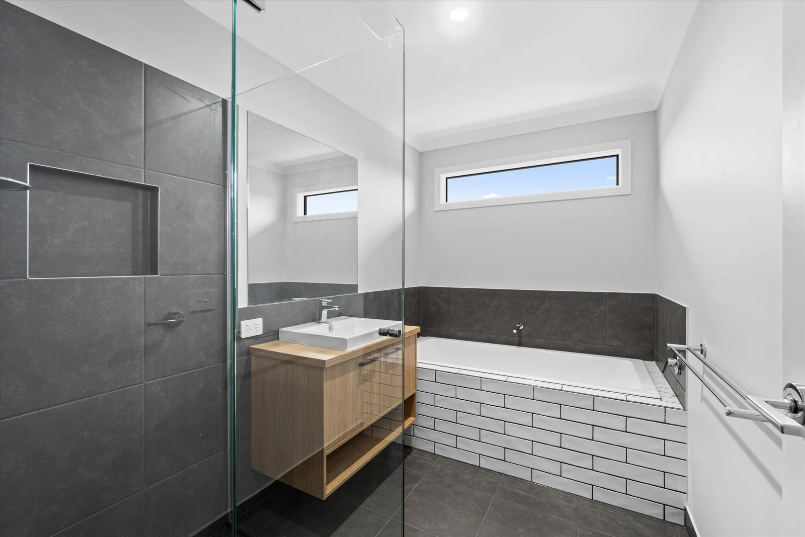 Additional image 16 of 1/15 Columbia Crescent, Traralgon VIC 3844