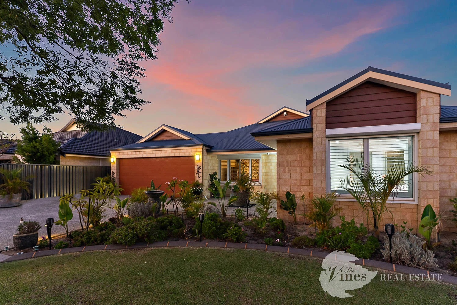 10 Pirianda Way, Aveley WA 6069