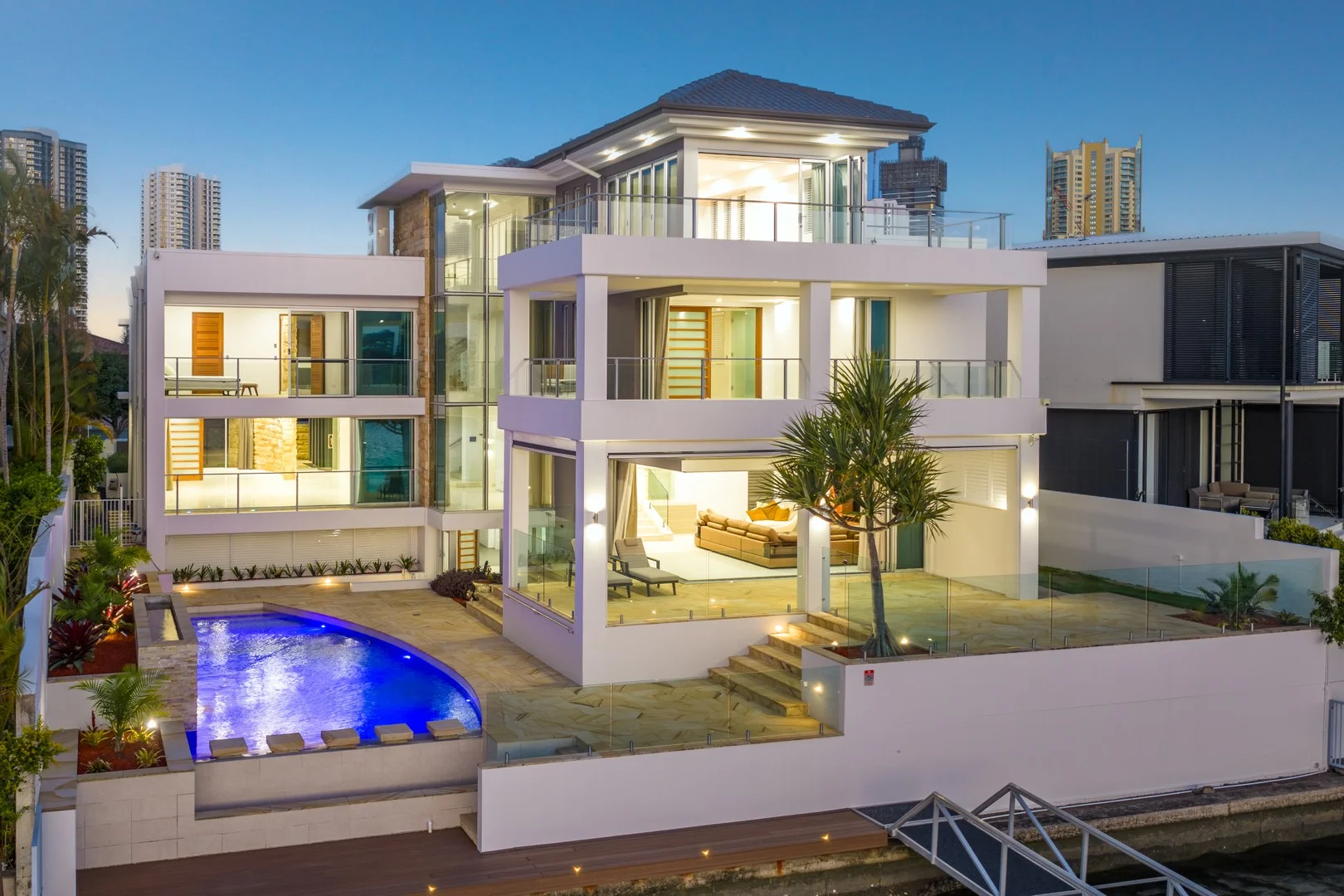 70 Admiralty Drive, Paradise Waters QLD 4217