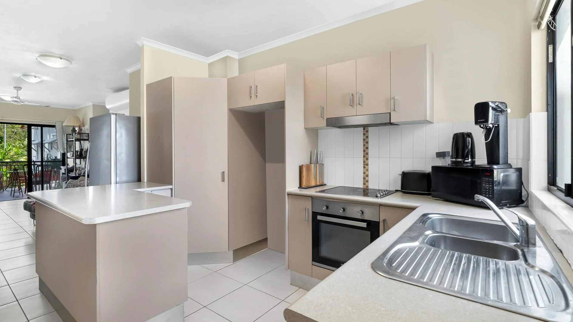 Additional image 13 of 23/376-384 Severin Street, Parramatta Park QLD 4870